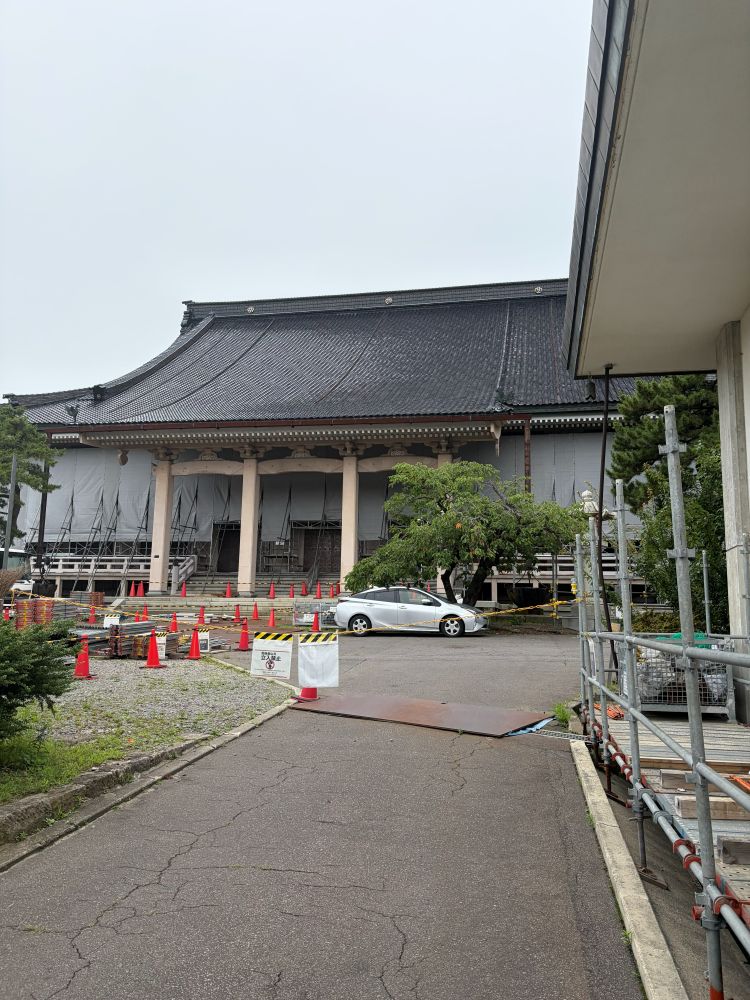 東本願寺函館別院　工事中の本堂