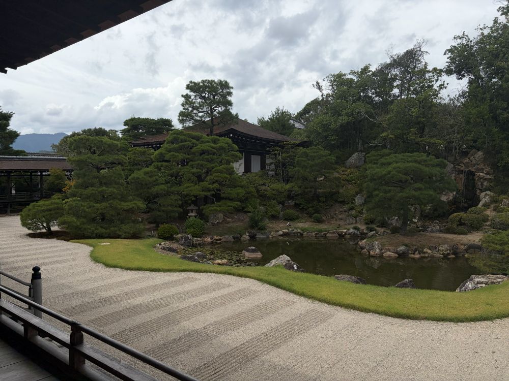 仁和寺 北庭、飛濤亭
